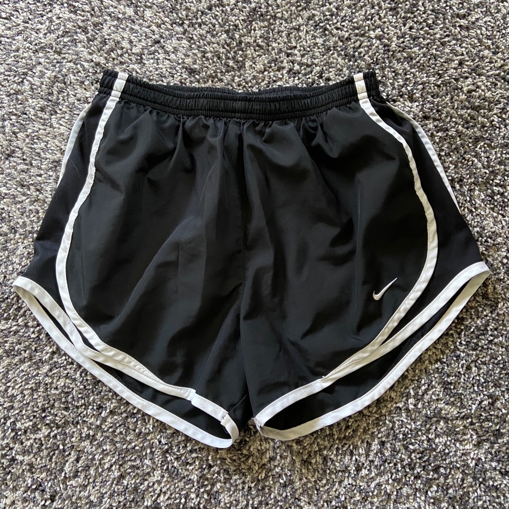 Black NIKE shorts!